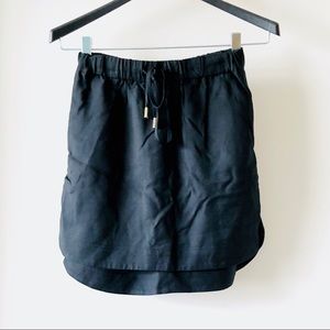 BR BLACK MINI SKIRT